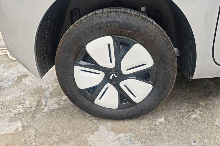 Used Wuling Zhiguang New Energy 2025 Standard Model Exterior 5