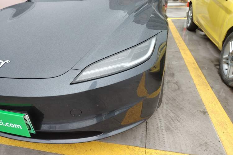 Used Tesla Model 3 2023 Rear-Wheel-Drive Version
