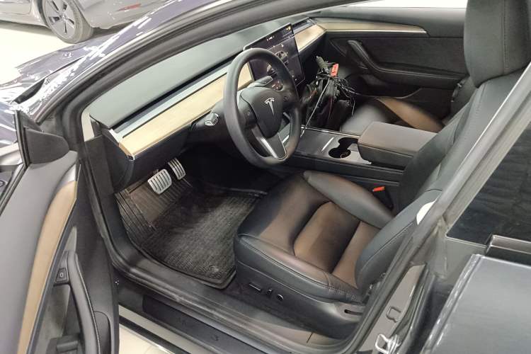 Used Tesla Model 3 2021 Revised Version II – Performance High-Performance All-Wheel-Drive Edition