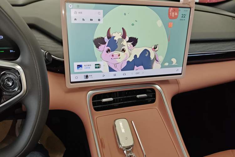 Used Geely Galaxy L6 2025 EM-i 140km Long-Range Version Audio And AC Panel