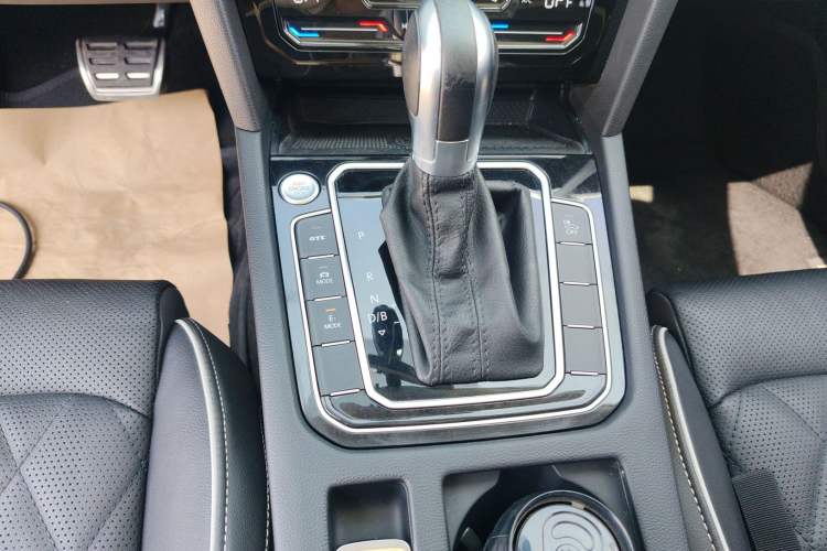 Used Volkswagen Magotan GTE Plug-in Hybrid 2020 GTE Luxury Model
