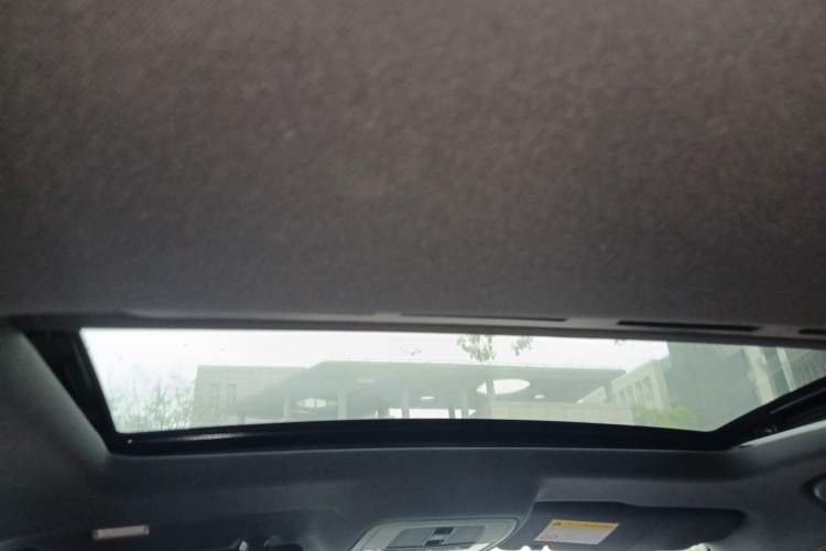 Used MG 5 2021 300TGI DCT Elegant Luxury Edition Headliner