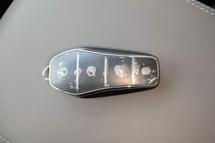 Used BYD Song L EV 2025 Intelligent Driving Version 662 km LiDAR Excellence Edition
