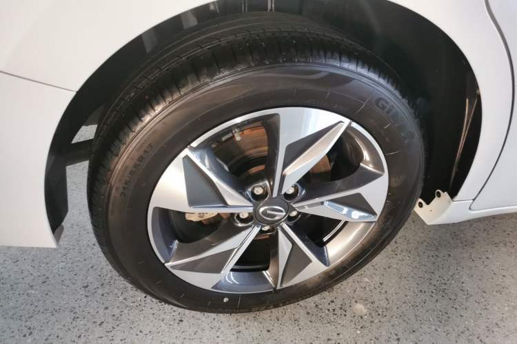 Used GAC Trumpchi M6 2023 PRO 270T DCT Luxury Edition
