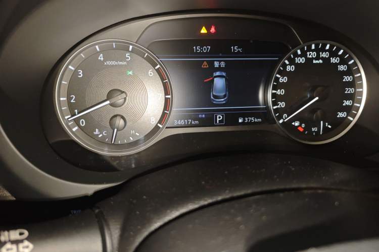 Used Infiniti QX50 2022 2.0T Two-Wheel Drive Navigation Edition Odometer Close Up