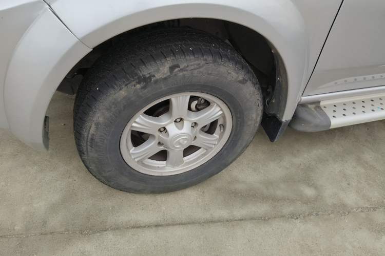 Used Great Wall Wingle 5 2017 2.0T European Version Diesel Two-Wheel Drive Elite Plus Big Double-Cab GW4D20D Exterior 4