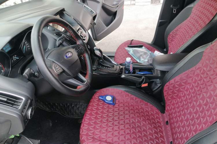 Used Ford Focus 2015 Hatchback EcoBoost 125 Automatic Supreme Style Edition