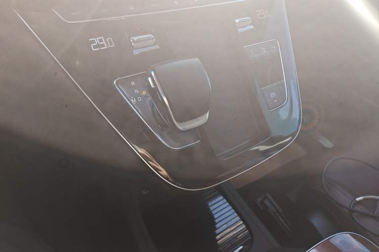 Used Hongqi HQ9 2023 2.0T Smart Connect Flagship Edition