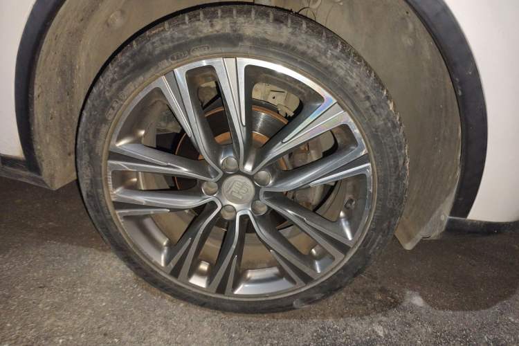 Used BYD Tang 2019 2.0T Automatic SmartConnect Luxury 7-Seater China VI Standard Right Front Wheel Hub