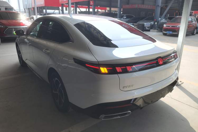 Used CHANGAN Eado 2026 Model, Fourth Generation, 1.5T 500Bar Dynamic Enjoyment Edition Rear Left 45 Deg