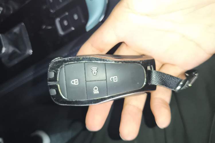 Used BAIC Off-Road BJ40 2023 2.0D Automatic Four-Wheel Drive Blade Hero Edition Adventurer Type Vehicle Key