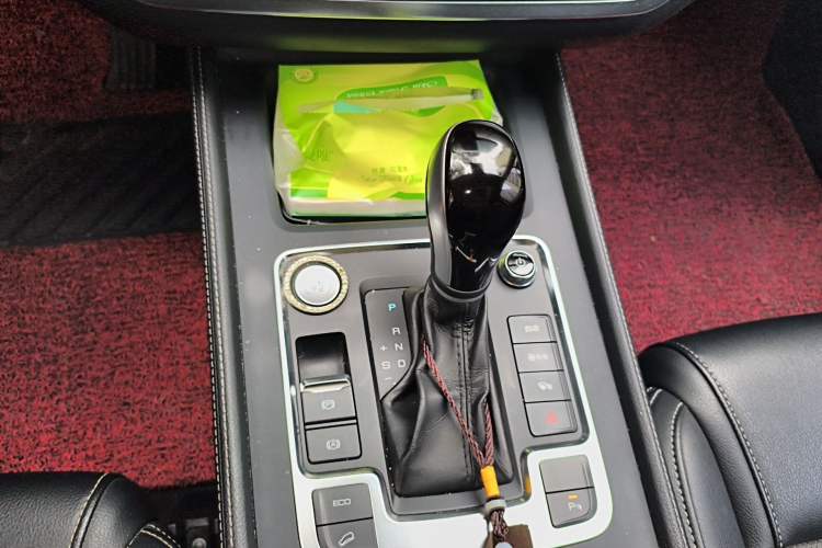 Used BYD Tang 2018 2.0T Automatic SmartConnect Luxury Edition 5 Seats China V Standard
