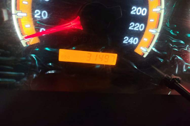 Used BYD F3 2014 1.5L Manual Luxury Model Odometer Close Up