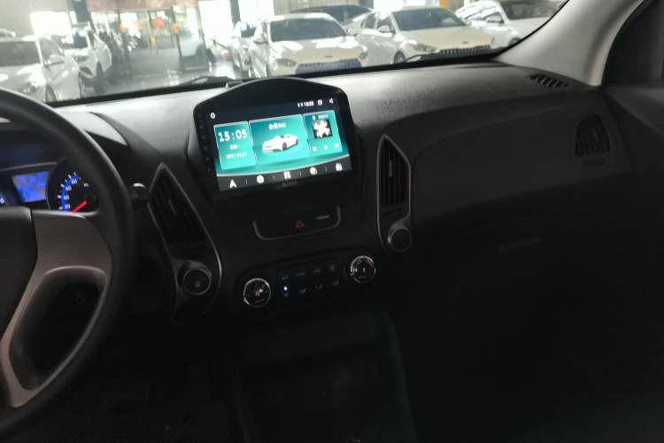 Used Hyundai ix35 2015 2.0L Automatic 2WD Comfort Edition China IV Standard
