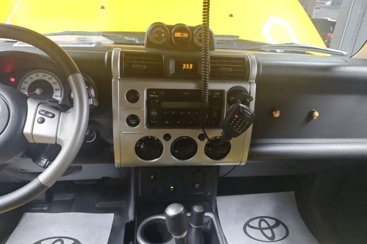 Used Toyota FJ Cruiser (Parallel Import) 2018 4.0 Automatic Middle East
