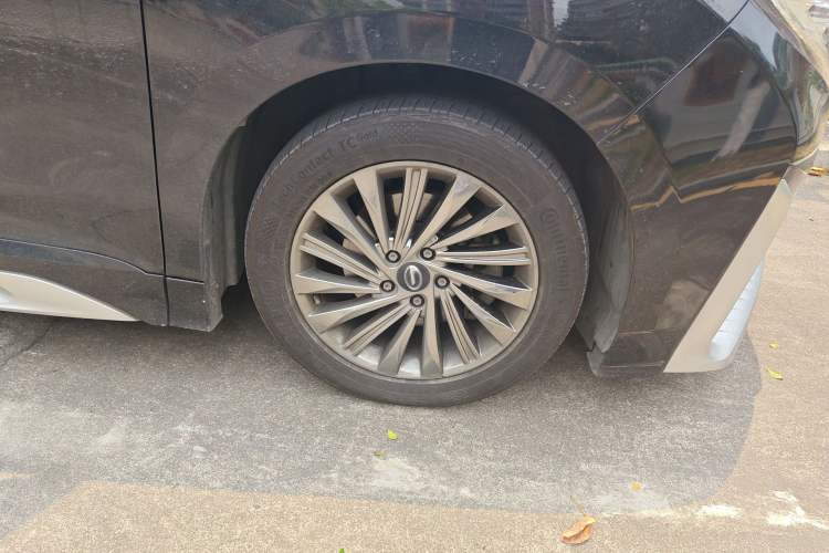 Used GAC Trumpchi M8 2021 Master Series 390T Ultimate Edition Right Front Wheel Hub