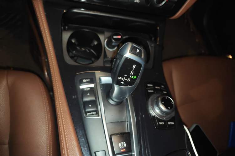 Used BMW 5 Series 2015 520i Elegant Edition
