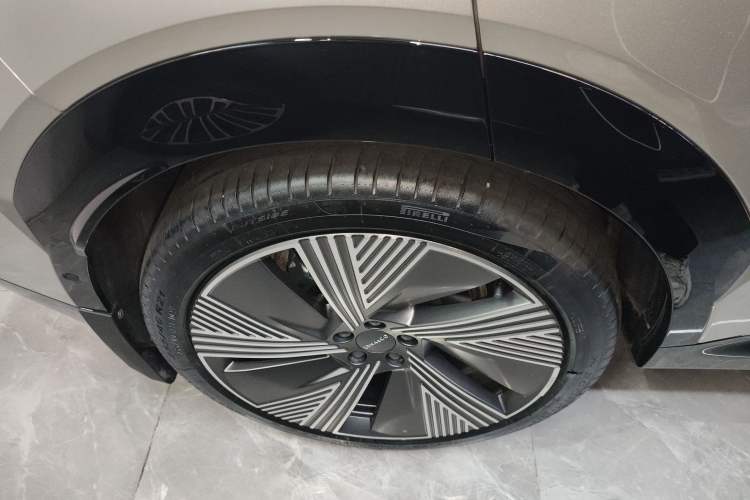 Used Lynk & Co 08 EM-P 2023 220km All-Wheel-Drive Performance Halo Exterior 8