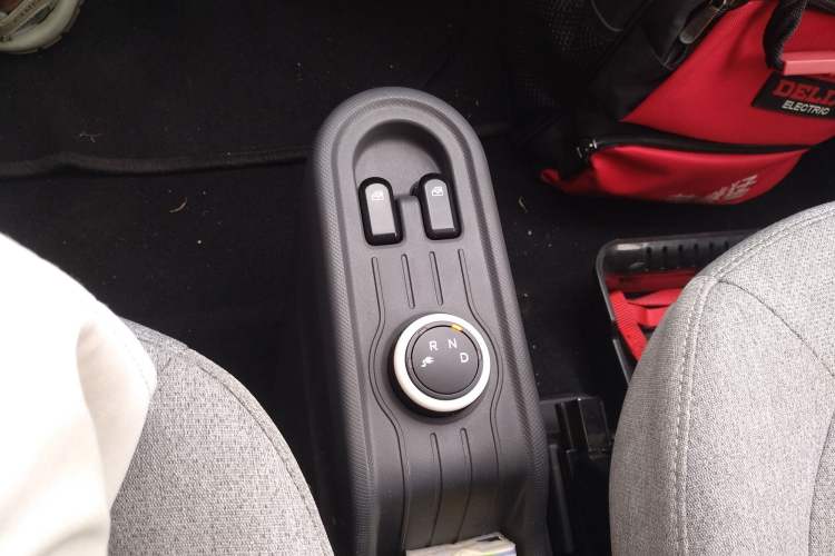 Used Wuling Hongguang MINIEV 2022 Macaron Premium Model – Lithium Iron Phosphate