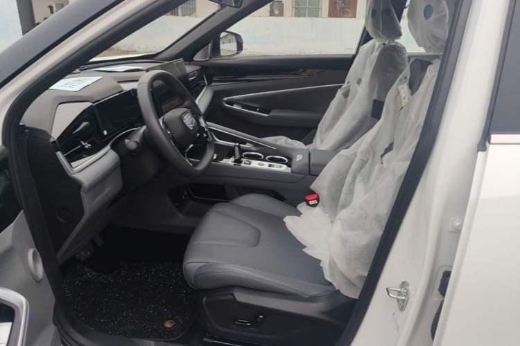 Used Geely Auto Emgrand X7 Sport 2026 Model 1.5TD Aspirational Left Front Seat