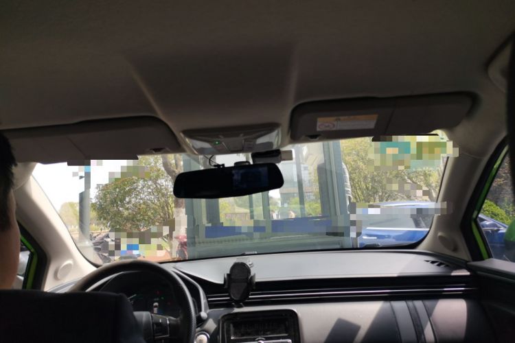 Used ORA iQ 2018 High-Range Version Smart Connectivity Model