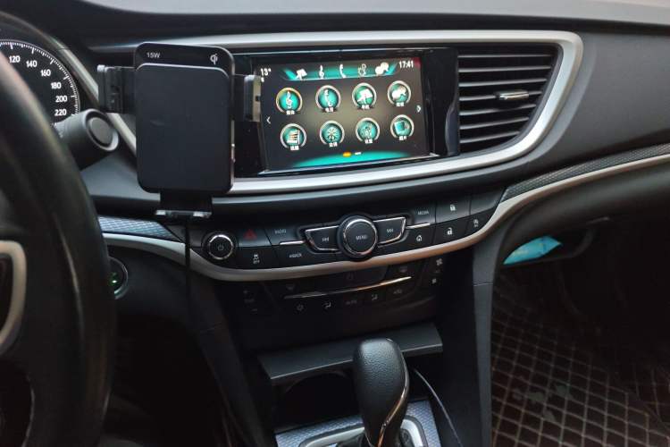 Used Buick GT 2019 18T Automatic Connected Flagship Version China VI Standard Audio And AC Panel