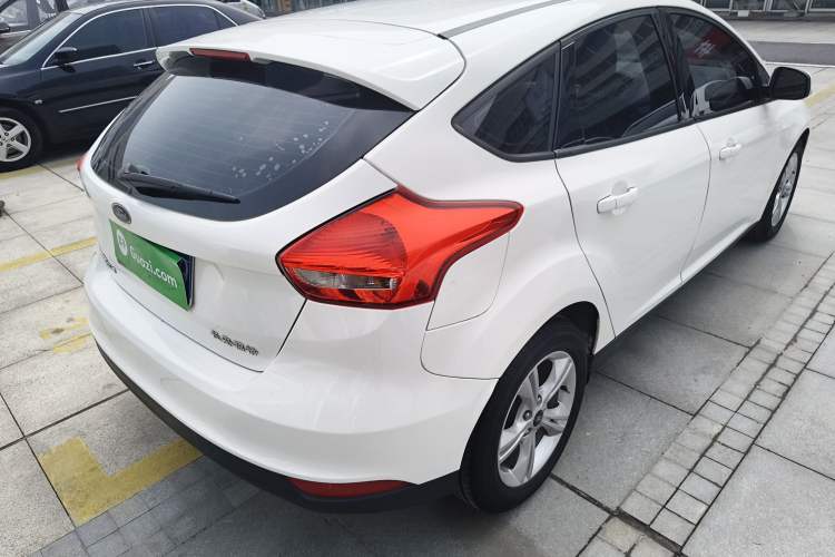 Used Ford Focus 2017 Hatchback 1.6L Automatic Comfort Plus SmartDrive Edition
