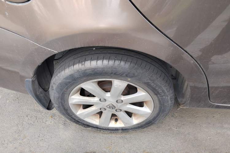 Used Baojun 630 2014 1.5L manual standard version
