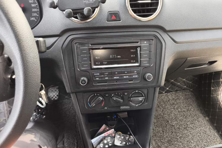 Used Volkswagen Jetta 2013 1.6L Manual Fashion Edition