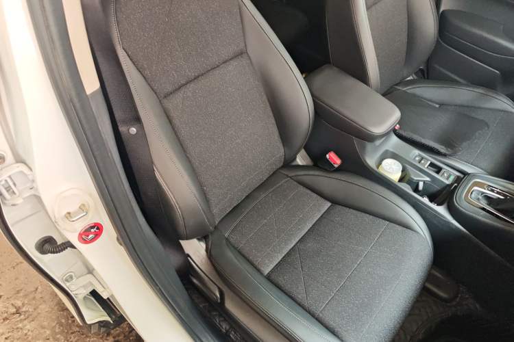 Used Honda Vezel 2023 1.5L CVT Tech Edition
