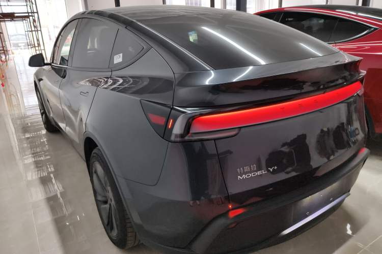 Used Tesla Model Y 2026 Facelifted Long-Range Rear-Drive Model