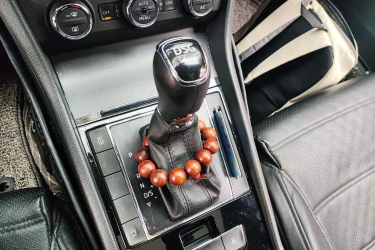 Used Skoda Superb 2018 TSI280 DSG Comfort Edition China V Standard Gear Lever