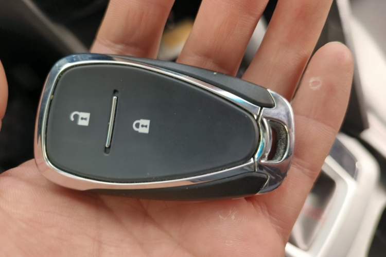 Used Chevrolet Orlando 2020 Light Hybrid Redline 530T Automatic Enjoyment Edition (5+2 Models)