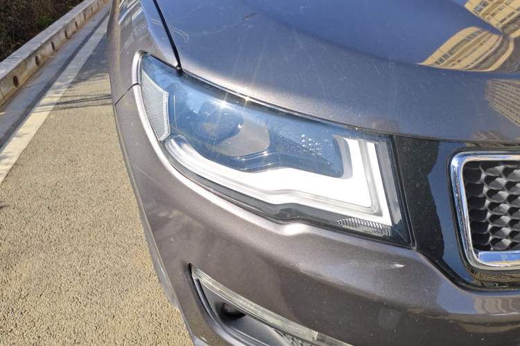 Used Jeep Compass 2019 220T Automatic Family Edition
