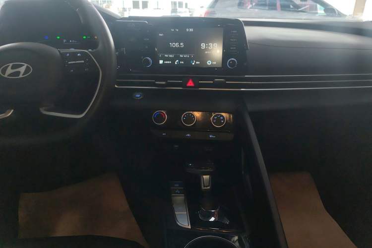 Used Hyundai Elantra 2023 1.5L CVT GLX Elite Edition