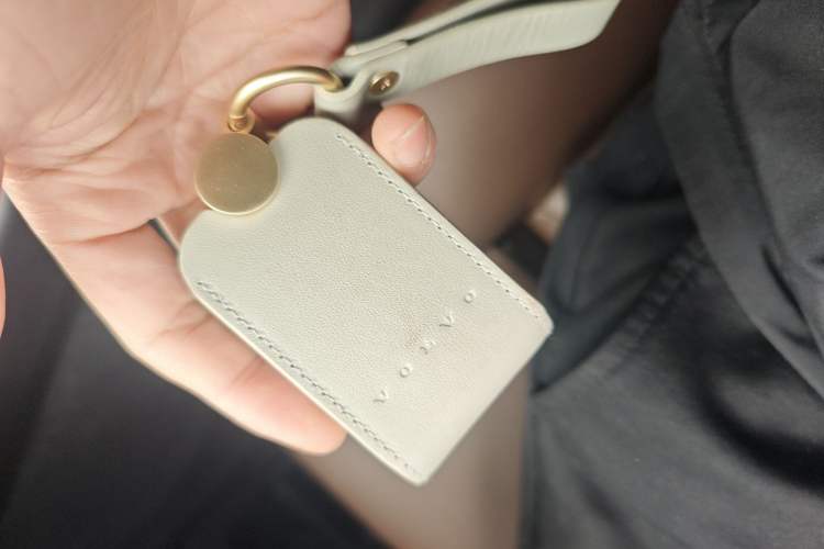 Used Volvo XC60 2023 B5 4x4 Smart Luxury Edition Vehicle Key