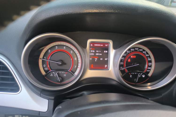 Used Dodge Journey 2013 2.4L Two-Wheel Drive Luxury Version Instrument Cluster