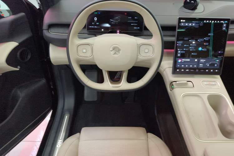 Used Nio ES6 2023 75 kWh Steering Wheel
