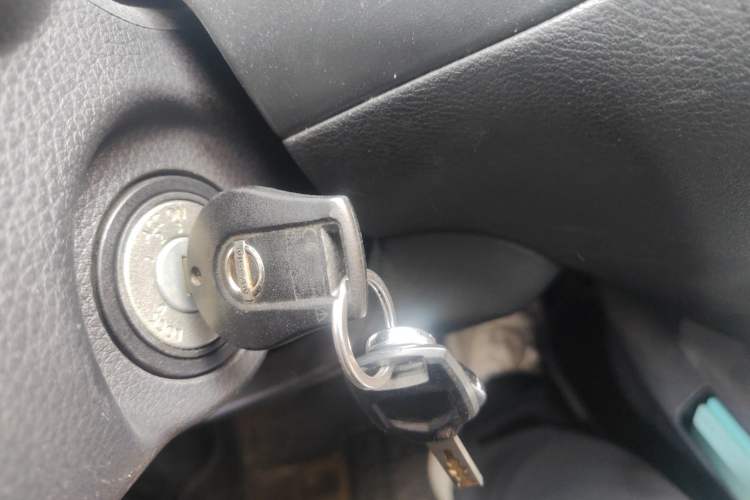 Used Nissan Navara 2017 2.5L Automatic 4x4 Luxury Edition QR25