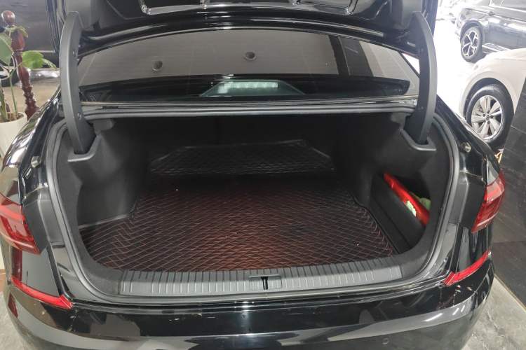 Used Volkswagen Passat 2025 Outstanding Model 380TSI Starry Dragon Edition
