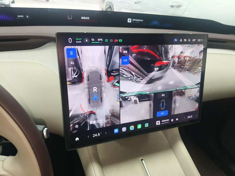 Used Xiaomi Auto YU7 2025 Ultra-Long Range All-Wheel Drive Pro Version — 12