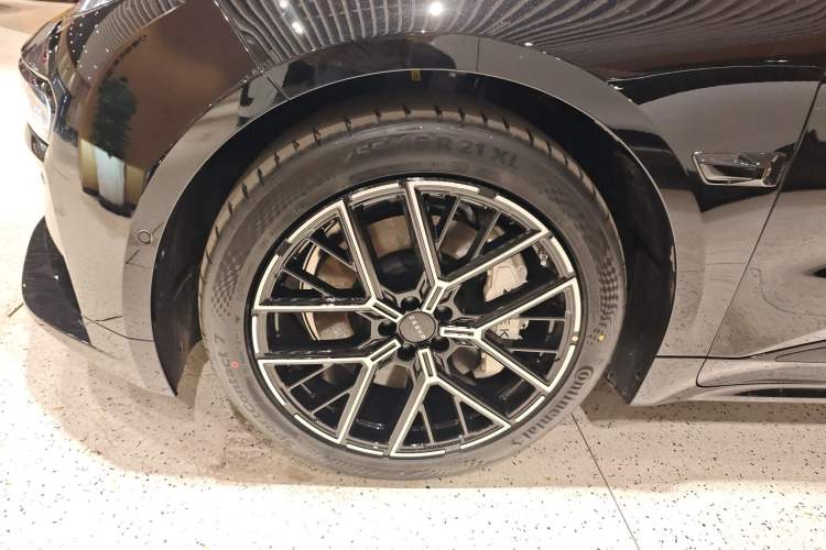 Used Zeekr 001 2026 Model 103° Rear-Drive Max Version Left Front Wheel Hub