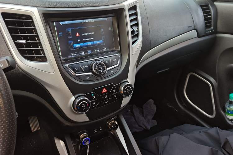 Used Changan CS35 2015 1.6L Manual Luxury Model China IV Standard