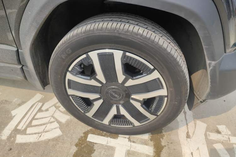 Used iCAR 03 2024 472km Four-Wheel Drive Long-Range Version Right Front Wheel Hub