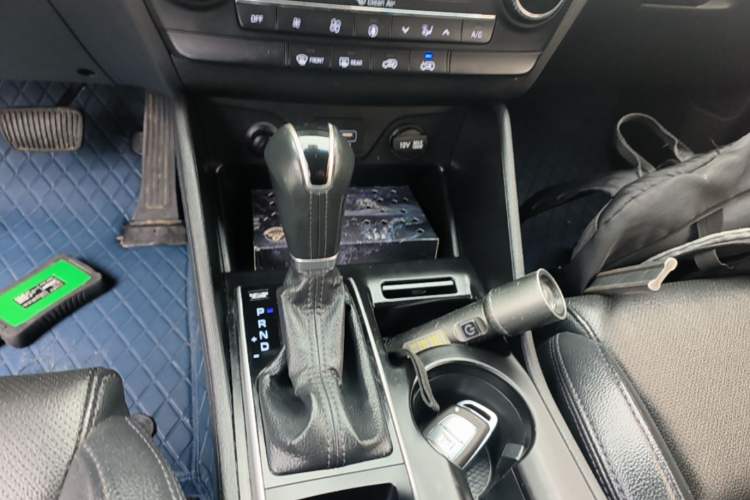 Used Hyundai Tucson 2015 1.6T Dual-Clutch Two-Wheel-Drive Smart Model Gear Lever