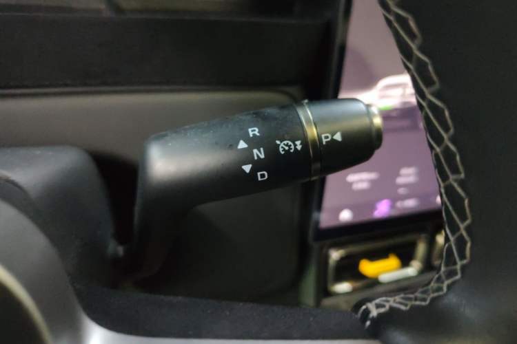 Used iCAR V23 2025 401 Two-Wheel Drive Advanced Edition Gear Lever