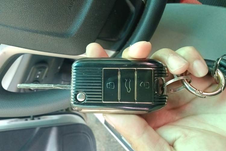 Used Roewe 360 2016 1.5L Automatic Smart Screen Version Vehicle Key