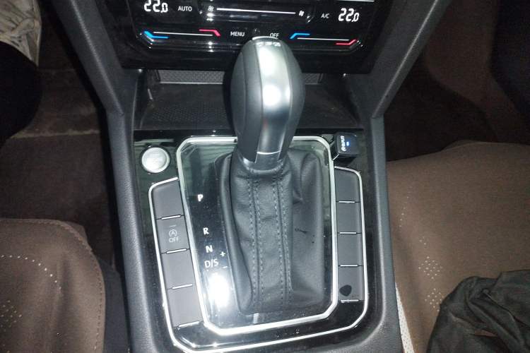 Used Volkswagen Magotan 2025 Revised Version 2 Zhongxiang Edition 330TSI DSG Luxury Trim