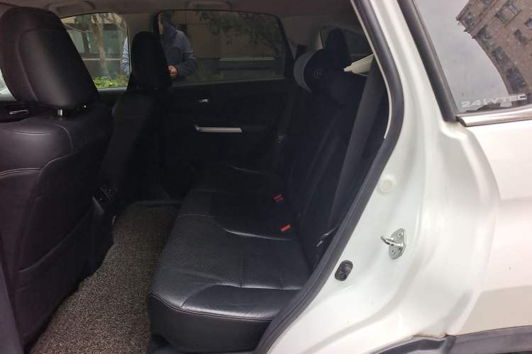 Used Honda CR-V 2015 2.4L two-wheel drive luxury version
