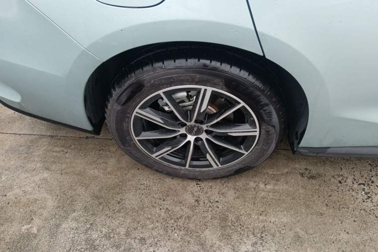 Used BYD Seal 06 New Energy 2024 DM-i 80KM Prestige Model Exterior 5